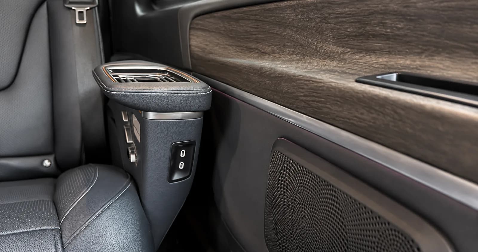 Mercedes V300 Atelier · 10